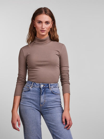 Kitte Rollneck Top - Fossil - PIECES - Braun