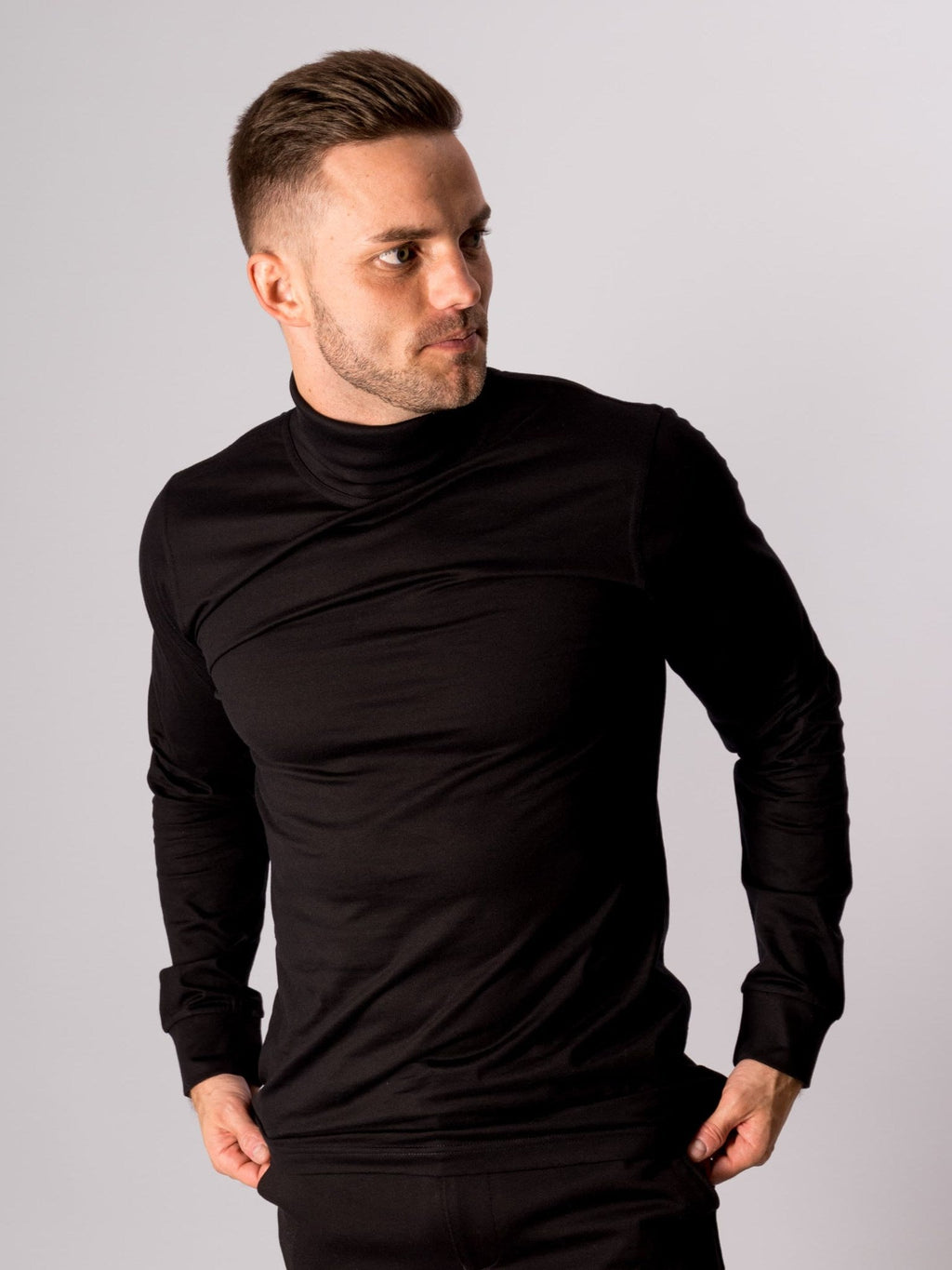 Roll collar sweater - Black