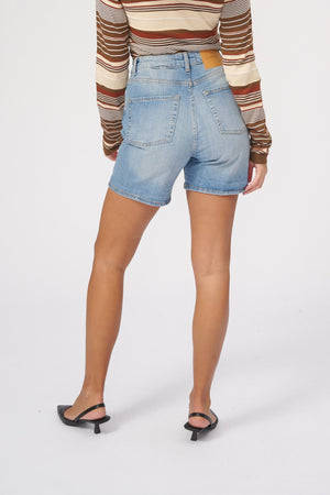 The Original Performance Performance Denim Shorts - Medium Blue Denim (Woman) - TeeShoppen Group™ - Shorts - TeeShoppen